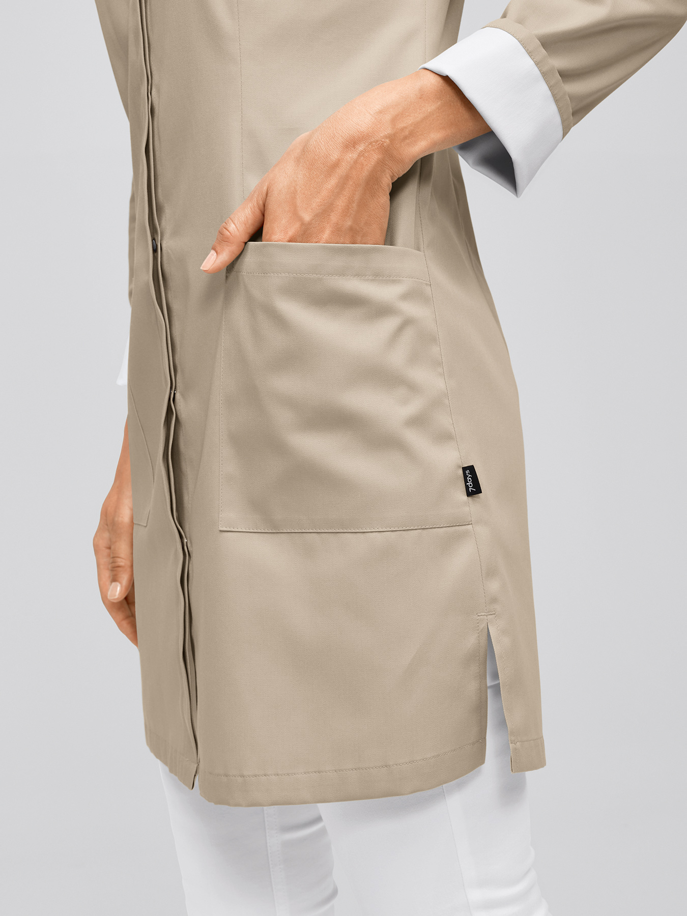 Kurzmantel mit Farbdetails ATESSA